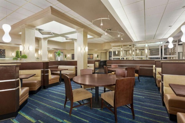 DoubleTree By Hilton Hotel Jackson image 11
