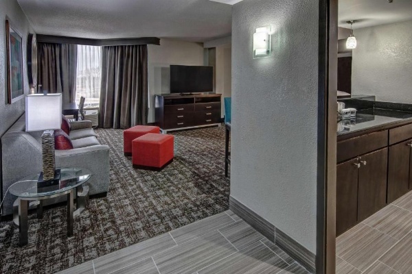 DoubleTree By Hilton Hotel Jackson image 18
